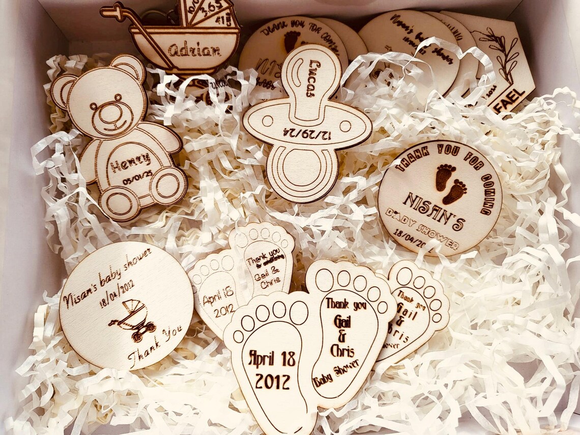 Personalized Baby Shower Magnet – Custom Wooden Baby Shower Favor Keepsake