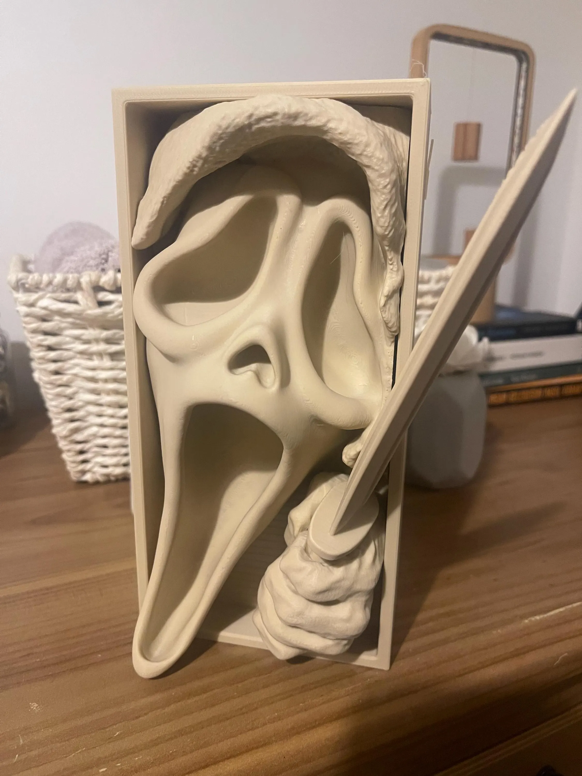 Ghostface Horror Book Nook – 3D Printed Spooky Bookshelf Insert
