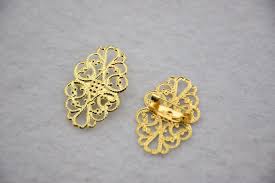 Brooches, Pins & Clips