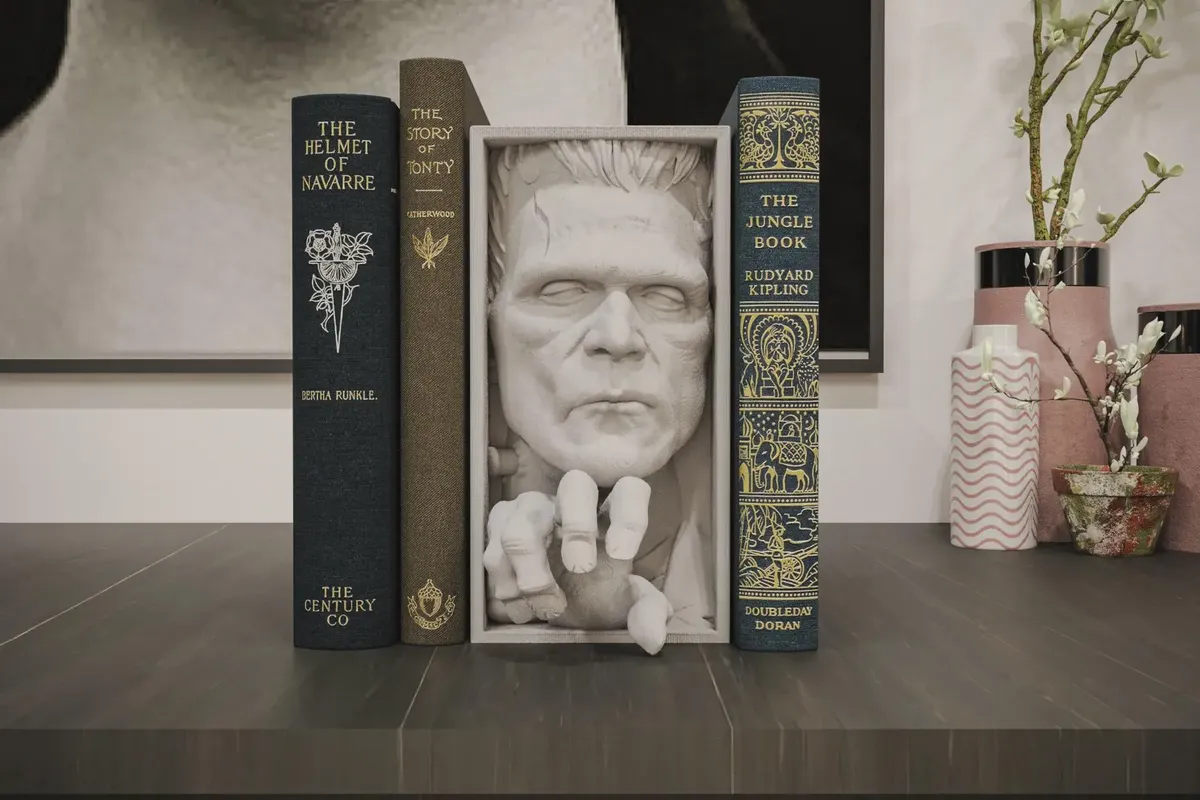 Gothic Horror Book Nook 3D Printed Monster Bookshelf Insert